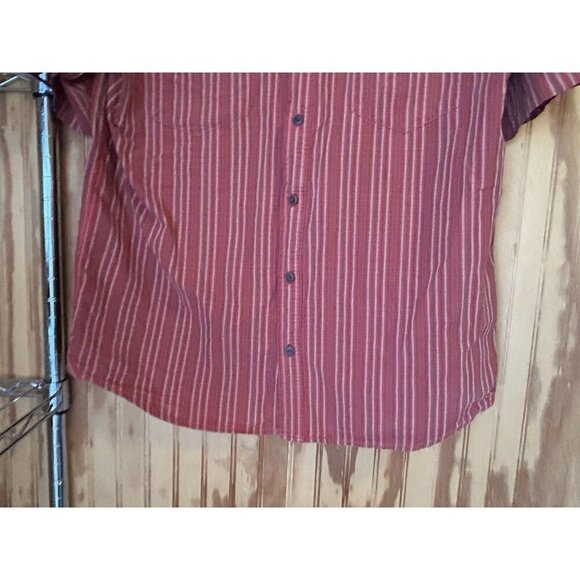 REI Mens Red Striped Hiking Camping Short Sleeve Shirt Collared Button XL?? - Picture 2 of 6